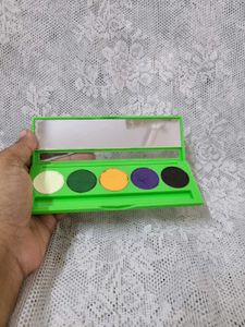 SUVA Beauty Eyeliner Palette