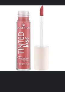 Essence Tinted Kiss Hydrating Lip Tint