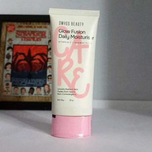 Swiss Beauty Glow Fusion Daily Moisturiser