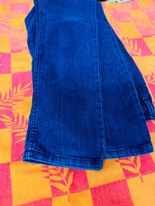 Classic Stretchable Blue Denim Jeans for women