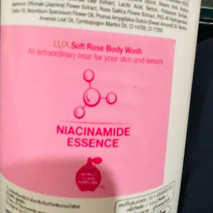 Lux Niacinamide Body Wash