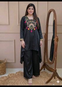 Elegant Black Kurta Set with Tassels