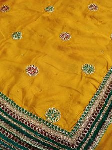 Very Beautiful Heavy Work Saare With Blouse