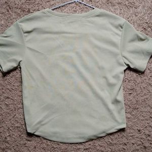Solid Color Cropped Tee
