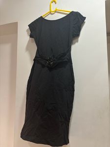Black V Back Dress With In Built Belt