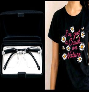 Cute Daisy T-Shirt with reading glass