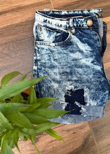 Lightly Ribbed Denim Shorts With Dual Color