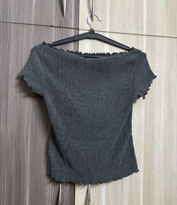 36 H&amp;M OFF SHOULDER TOP