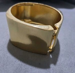 Chic Brushed Gold Hinged Cuff Bangle
