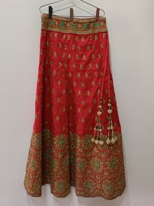 A Beautiful Lehenga with blouse & dupatta