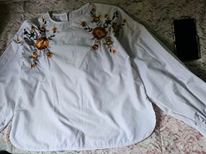White Embroidered cute top