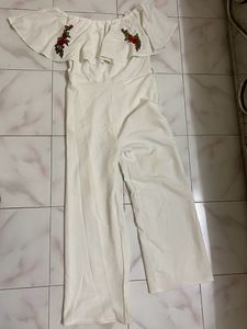 Chic White Off-the-Shoulder Jumpsuit