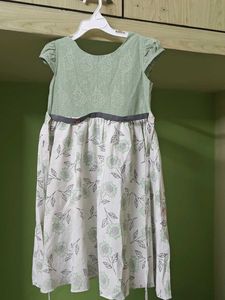 Cute Floral Print Dress... Clearance sale