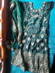 Olive Green Kids Lehanga, Choli And Dupatta