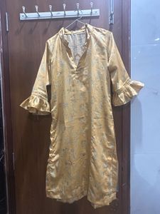Elegant Yellow Floral Print Kurta