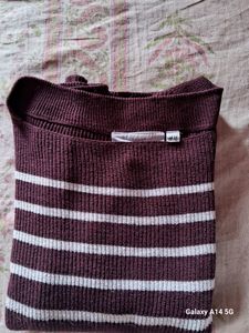 H&M T- Shirt