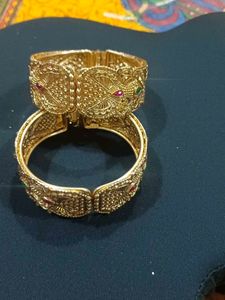 Elegant Gold Bangles with Stones openable