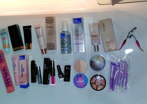 15 Item Professional Makeup Vanity,  Free Shipping