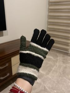 Woollen Gloves
