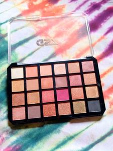 24 Color Eyeshadow Palette