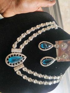 Diamond lookalike necklace set