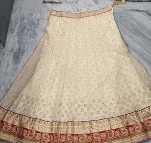 Elegant Embroidered Ethnic lehenga With Dupatta
