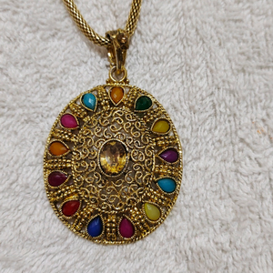 Pendant with chain