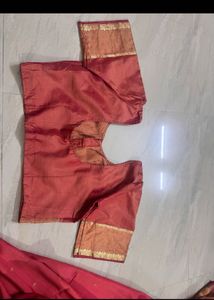 Elegant Silk Saree with Gold Weave