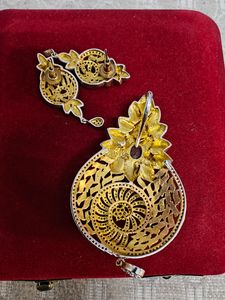 Pendant Set