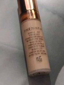 Charlotte Tilbury Airbrush Flawless Foundation 💞