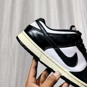Nike Dunk Low "Panda"