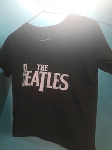 THE BEATLES BAND TEE