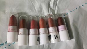Set of 6 Mini Lipsticks