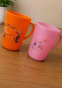 Cute Playful Cups Set