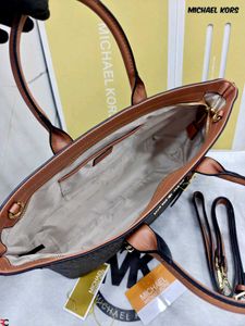 MICHAEL KORS MOORE ( COPY)SMALL SIGNATURE LOGO SAT