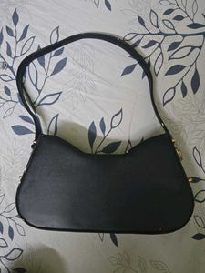 Chic Black Shoulder Bag