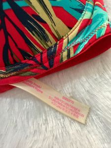 Victoria’s Secret pink bra