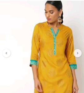 Avaasa Mustard Yellow Printed Straight Kurti⭐
