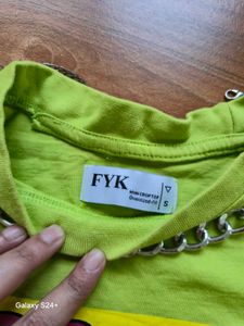 Neon Graphic Crop Top(without chain)