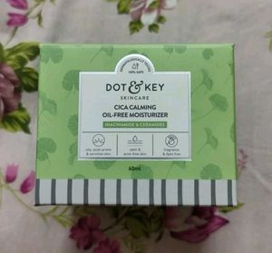 Dot & Key Cica Calming Moisturizer