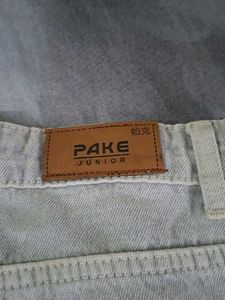 Light Wash Cut-Out Denim Jeans