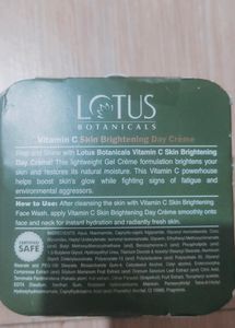 2 Lotus Vitamin C Skin Brightening Day Cream