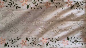 Embroidered White Cotton Kurta