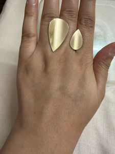 Unique Leaf Design Ring