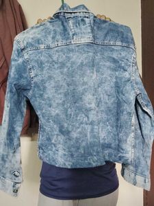 Stylish Acid Wash Denim Jacket