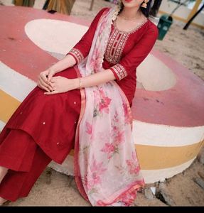 Elegant Red Kurta Set with Floral Dupatta