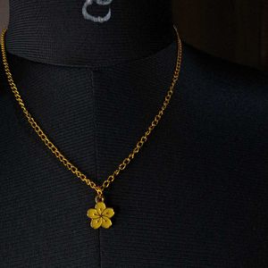 Flower Pendant Necklace