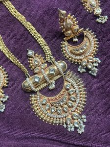 2gram gold &amp; kundan &amp; geru  polish &amp; a