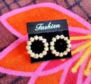 Circle Rhinestone Earrings 🤩