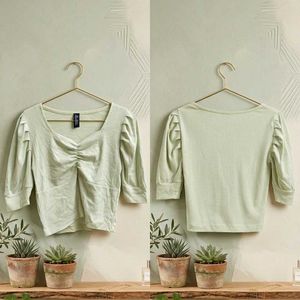 Chic Ruched Puff Sleeve Top